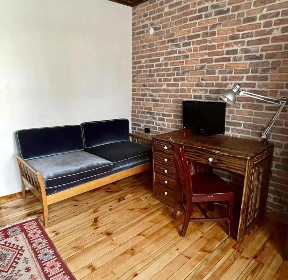 Quarto Triplo Estandar, семеен хотел ресторант маламовата къща