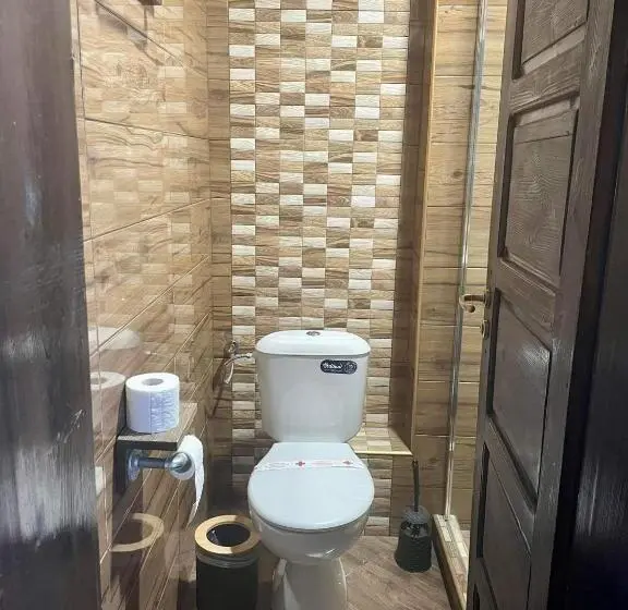Standard Kolmen Hengen Huone, семеен хотел ресторант маламовата къща