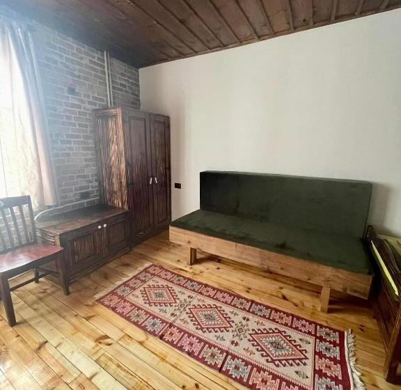 Номер Стандарт Трехместный, семеен хотел ресторант маламовата къща