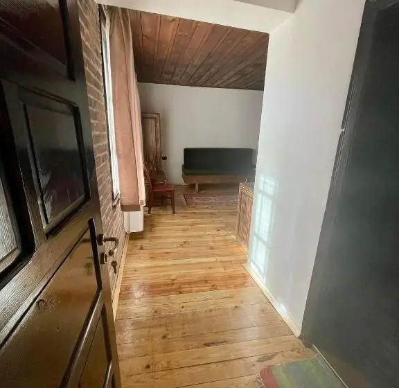 Standard Kolmen Hengen Huone, семеен хотел ресторант маламовата къща