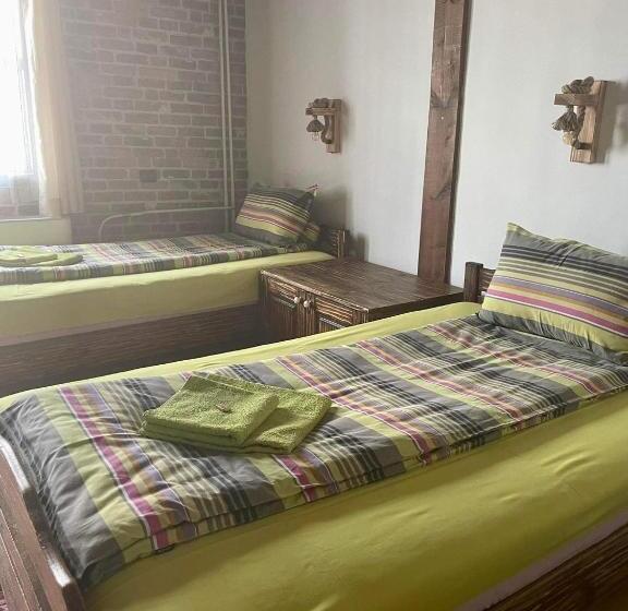 Номер Стандарт, семеен хотел ресторант маламовата къща