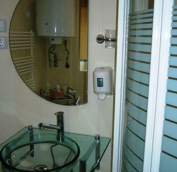 标准间, Oazis Panzió