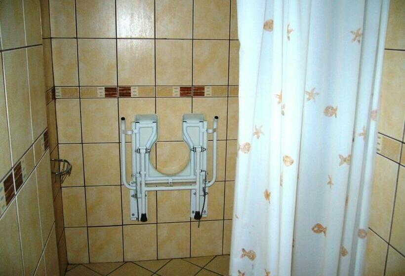 标准间, Oazis Panzió