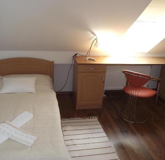 带1个卧室的公寓, Oazis Panzió