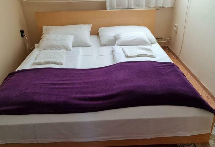 غرفة قياسية, Oázis Hotel étterem