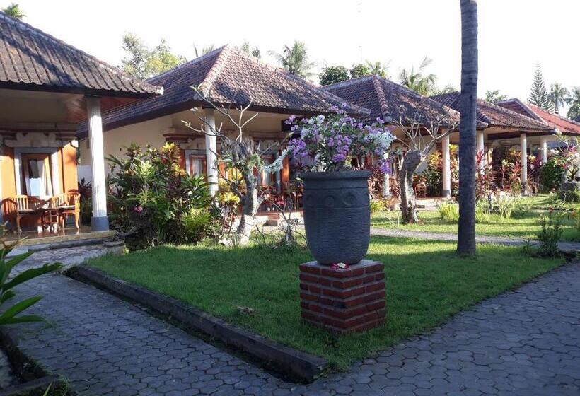 חדר סטנדרט לשלושה, Puri Bali