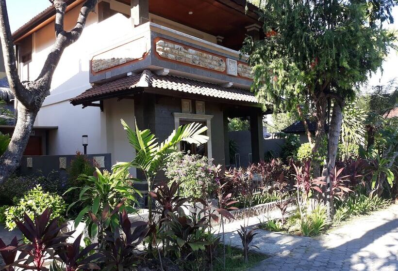 חדר משפחתי מקשר, Puri Bali