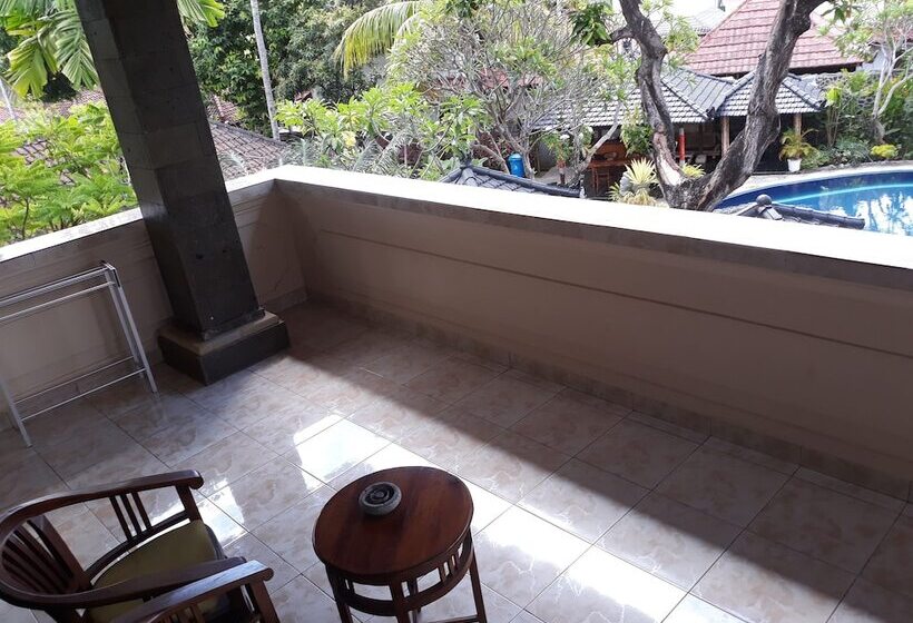 חדר משפחתי מקשר, Puri Bali