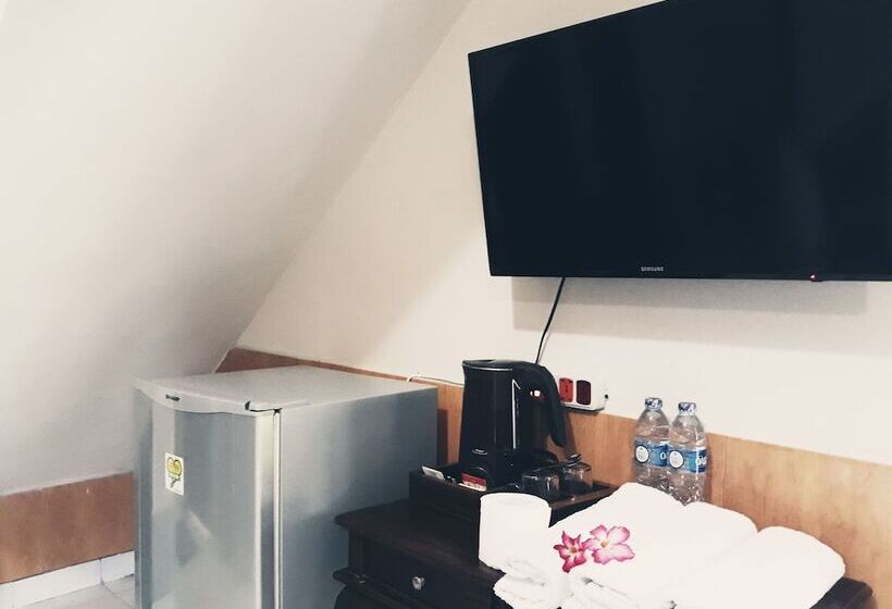 חדר משפחתי מקשר, Puri Bali