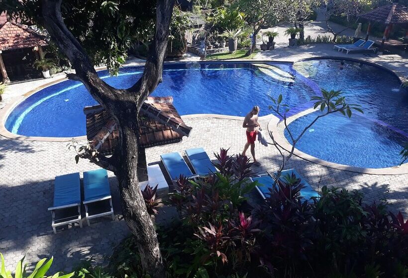 חדר משפחתי מקשר, Puri Bali