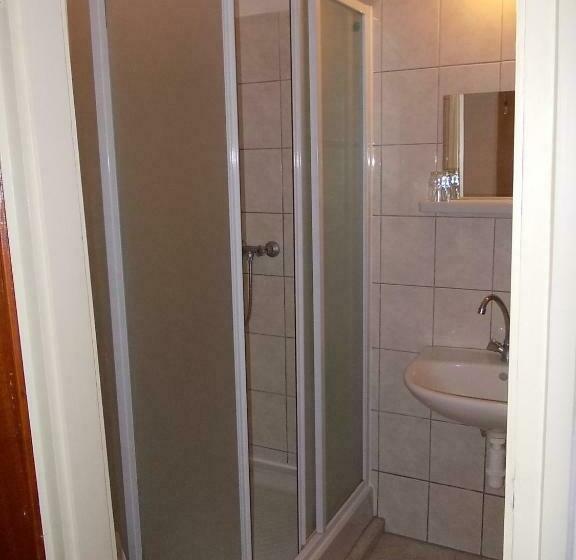 דירת חדר, Puszta