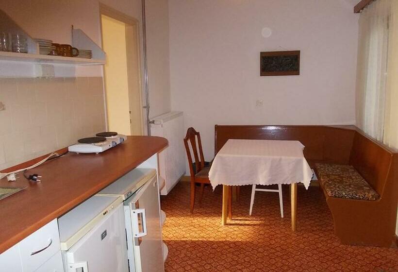 Apartamento 1 Dormitório, Puszta