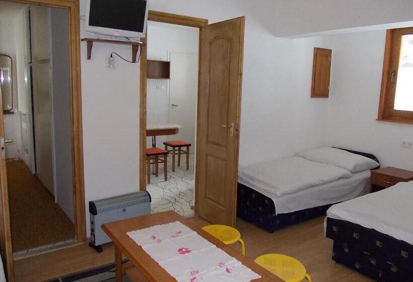 בית, 2 חדרי שינה, Puszta