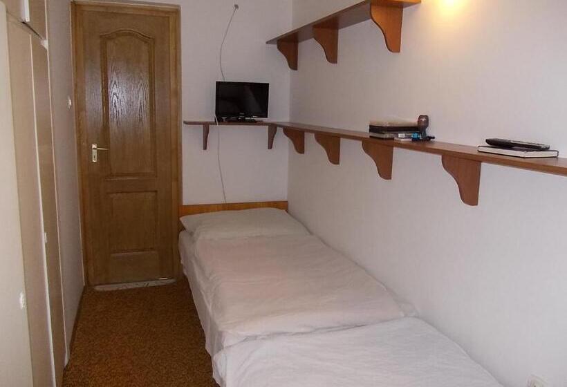 בית, 2 חדרי שינה, Puszta