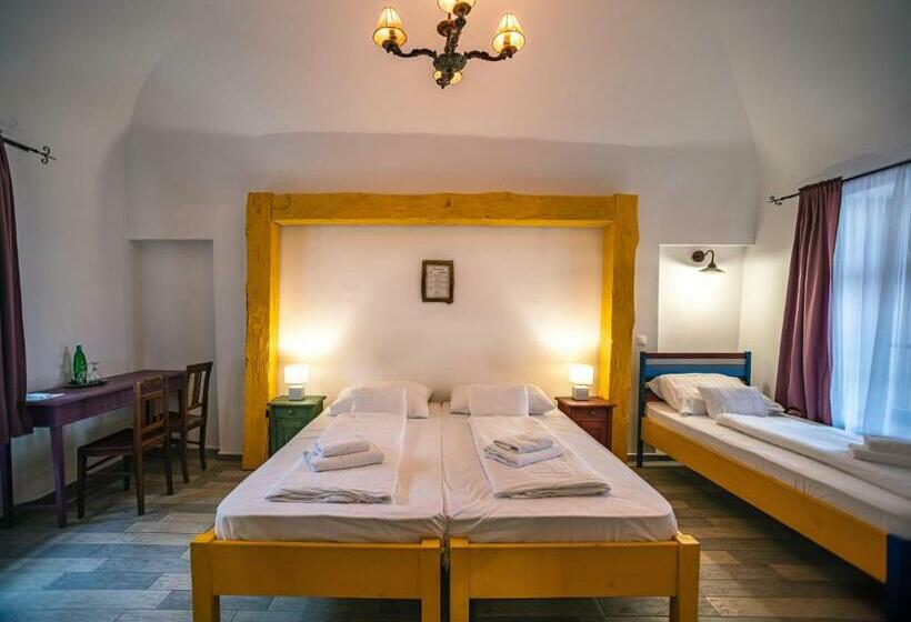 스탠다드 트리플 룸, Régi Posta étterem és Fogadó