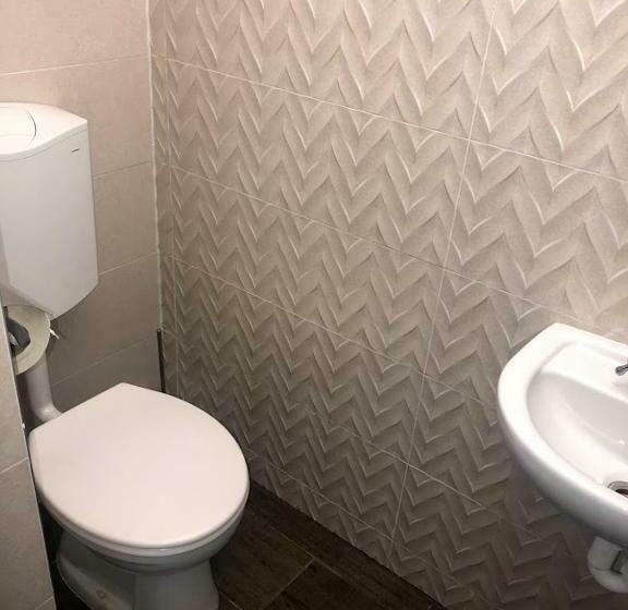 디럭스 자쿠지룸, Régi Posta étterem és Fogadó