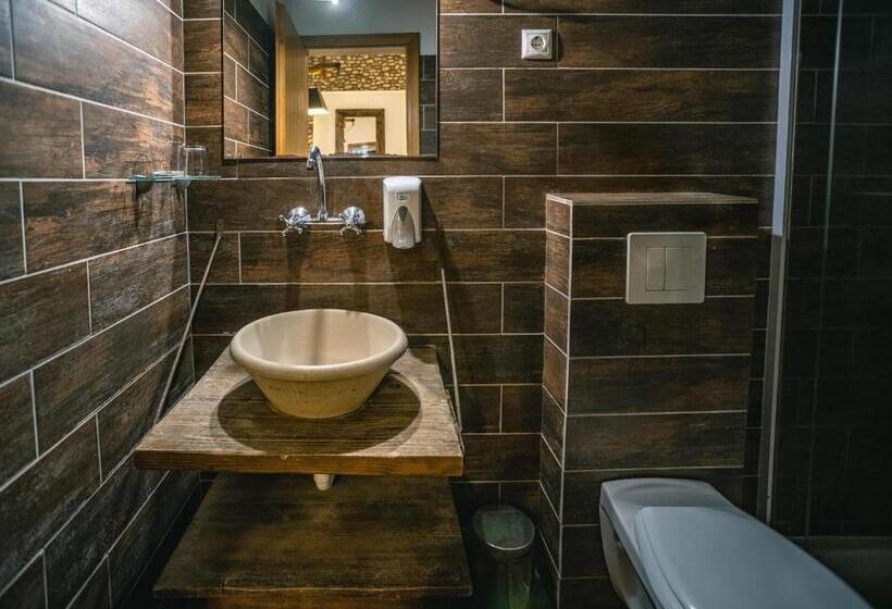 스탠다드 룸, Régi Posta étterem és Fogadó