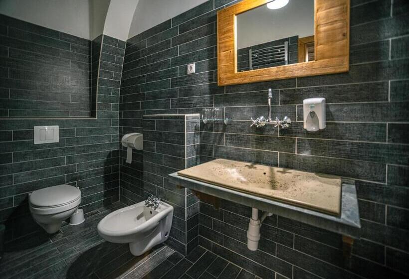 Superior Room, Régi Posta étterem és Fogadó