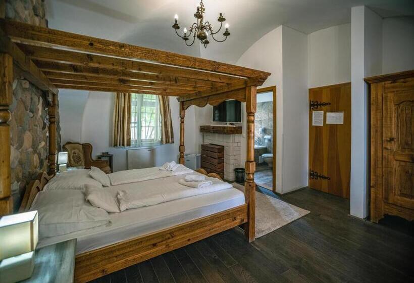 Superior Room, Régi Posta étterem és Fogadó