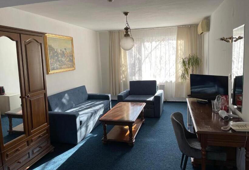 小型套房, Rotasar