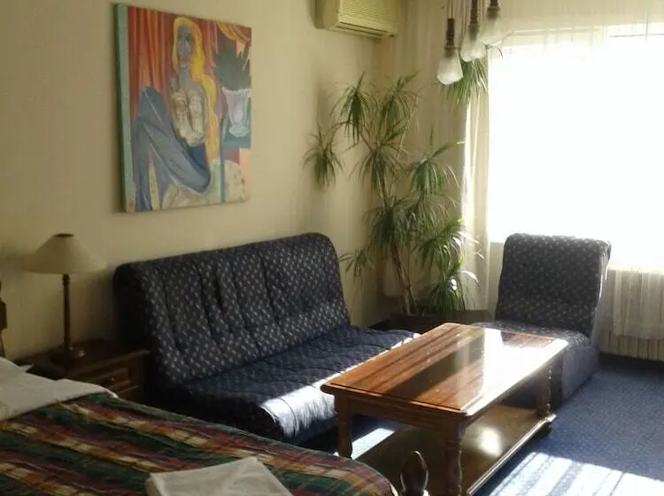 Deluxe Junior Suite, Rotasar