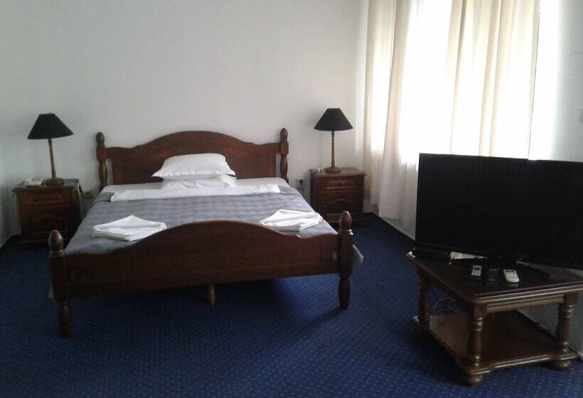 小型套房, Rotasar