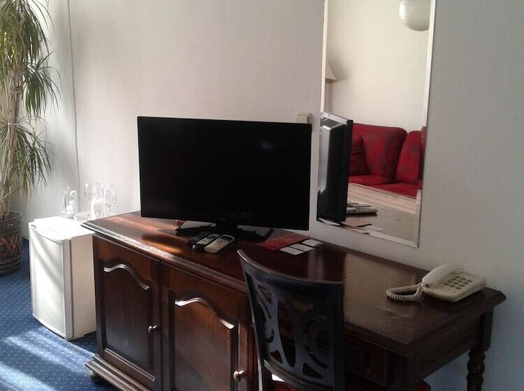 小型套房, Rotasar