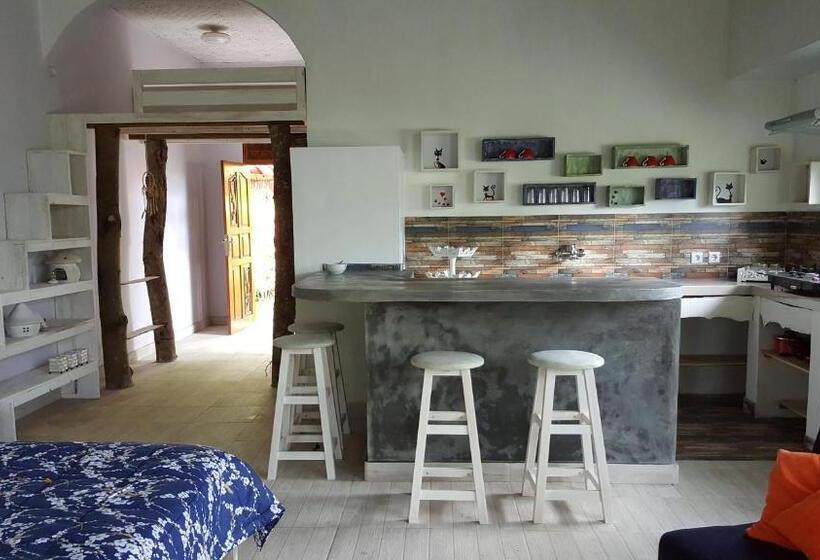 Family Room, Villa Lumbalumba