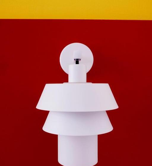 חדר סטנדרט לשלושה עם טרסה, Avion   National Cultural Monument   Iconic Houses Org