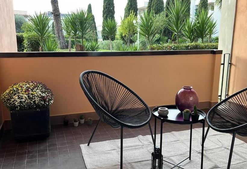 اتاق استاندارد با چشمانداز باغ, Aurelia Green Suite