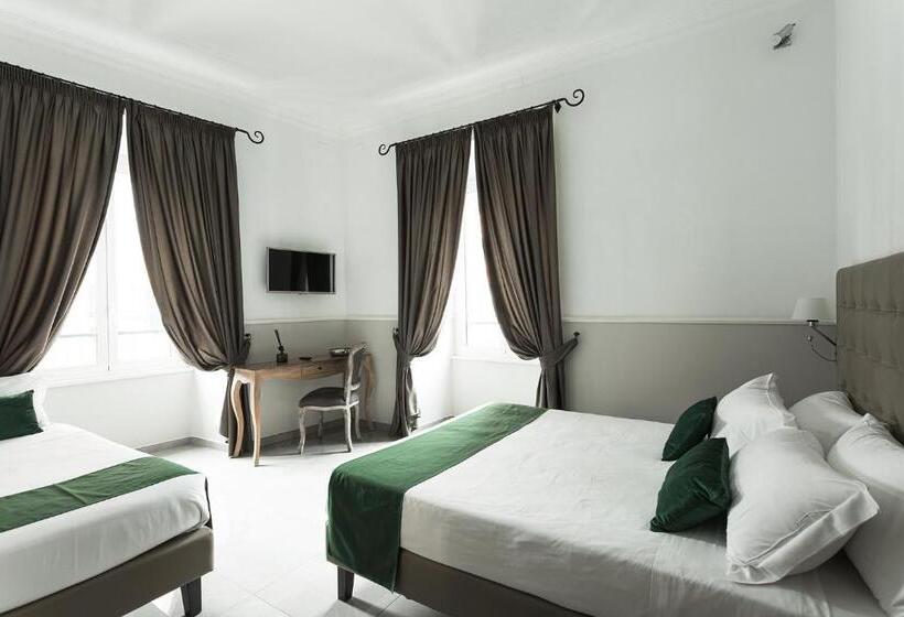 חדר קומפורט לשלושה, Vaticano Luxury Guest House