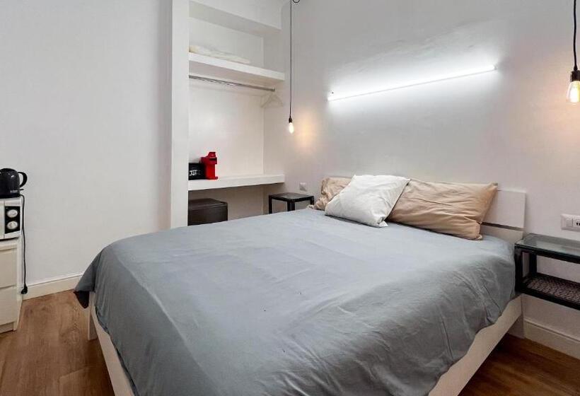 غرفة قياسية, Chambre Moderne, Proche Monaco