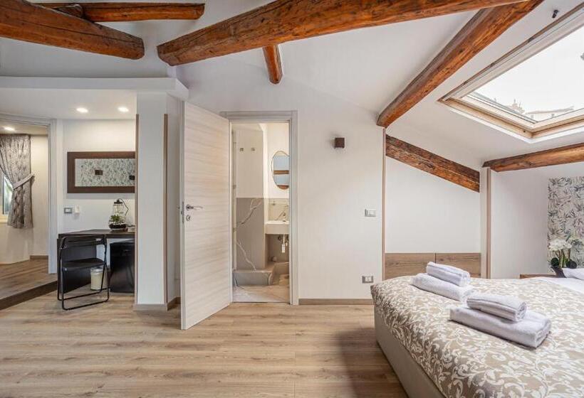 جناح جونيور, Vatican Vittoria Suites   Vatican Museums