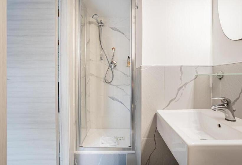 جناح جونيور, Vatican Vittoria Suites   Vatican Museums