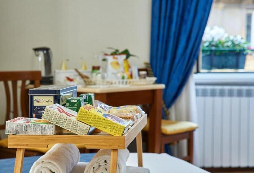 اتاق کلاسیک چهارنفره, Fabrizio S Rooms