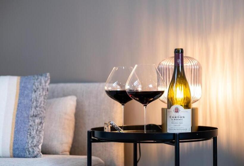 Номер Стандарт, Le Sommelier