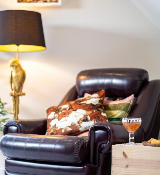 침실 4개 주택, Le Sommelier