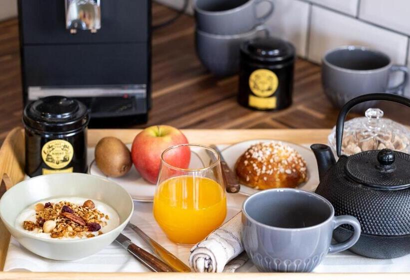 침실 4개 주택, Le Sommelier