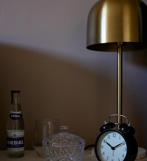 침실 2개 아파트, Le Sommelier