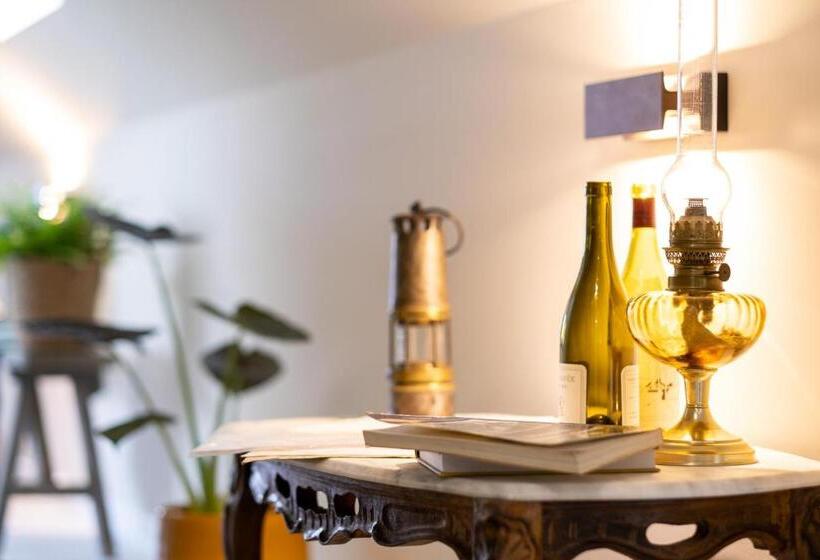 침실 4개 주택, Le Sommelier