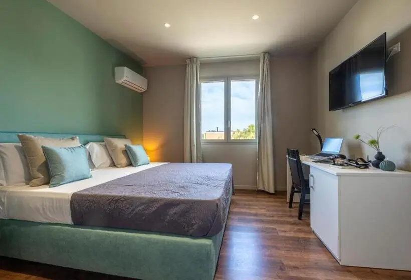 Deluxe Kolmen Hengen Huone, Baitan