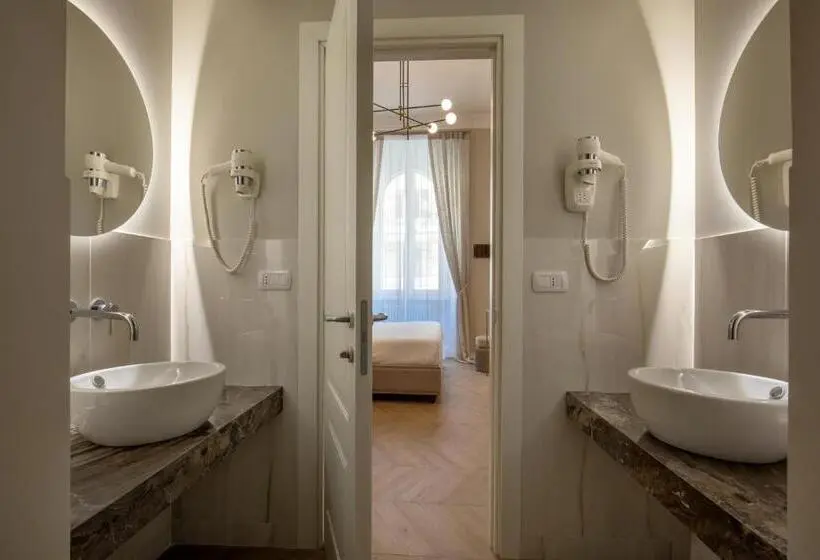 اتاق خانوادگی, Porta Castello Suites