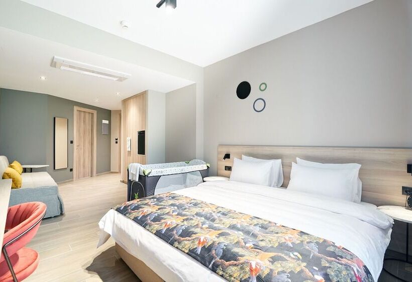 Семейный Номер, The Mavili Urban Stay