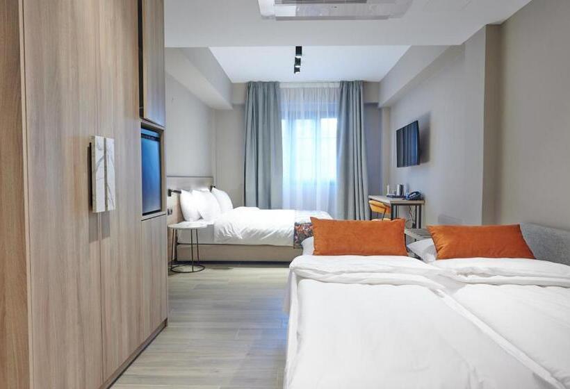 Семейный Номер, The Mavili Urban Stay