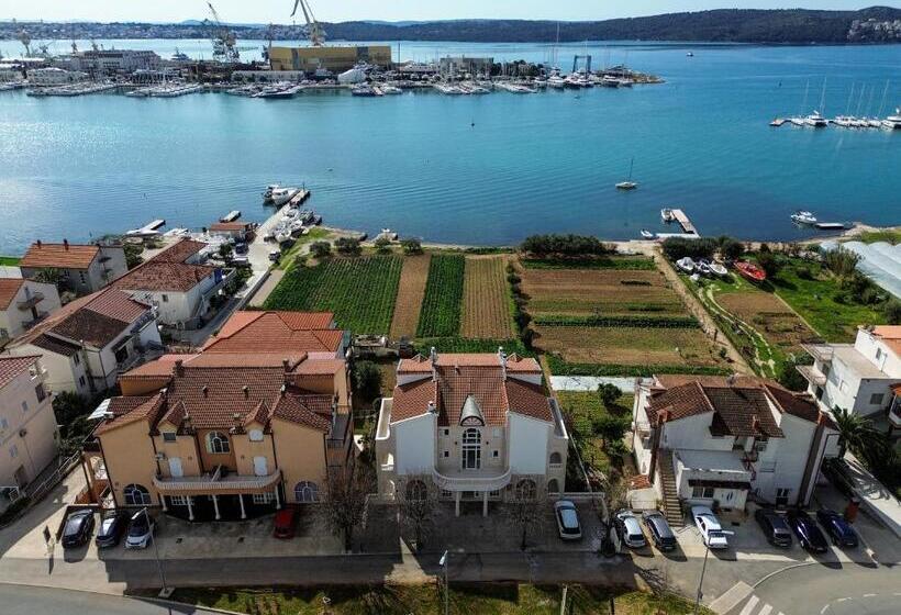 דירת פנטהאוז 1 חדרי שינה, Vipo Seget Apartments