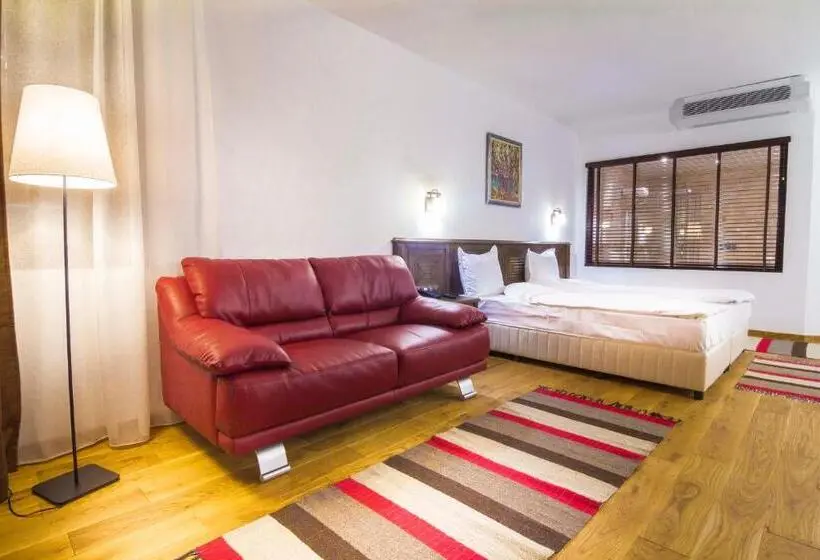 Deluxe-sviitti, Arbanashki Han Hotelcomplex