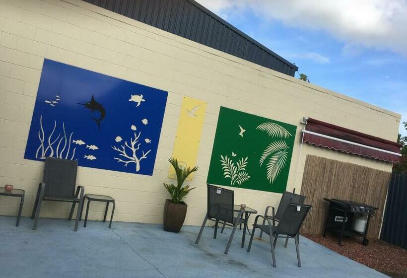 Номер Deluxe, Black Marlin Motel