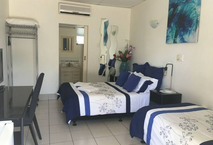 Номер Deluxe, Black Marlin Motel