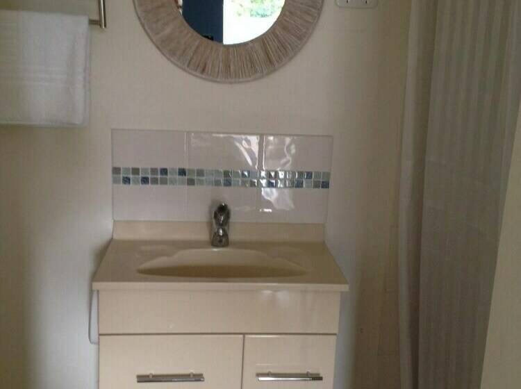 Номер Deluxe, Black Marlin Motel