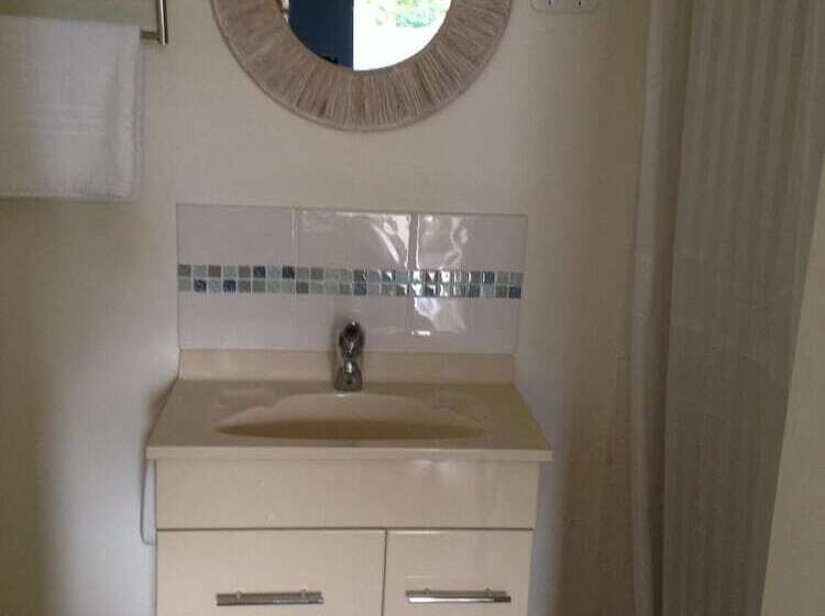 Номер Deluxe, Black Marlin Motel